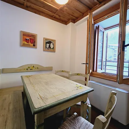 Grand Apartment *
